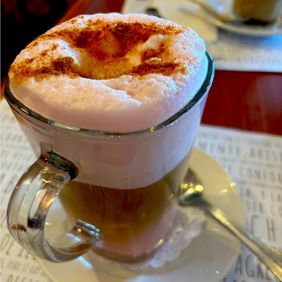 Meet your Posher, Danna - Picture 1 of 1